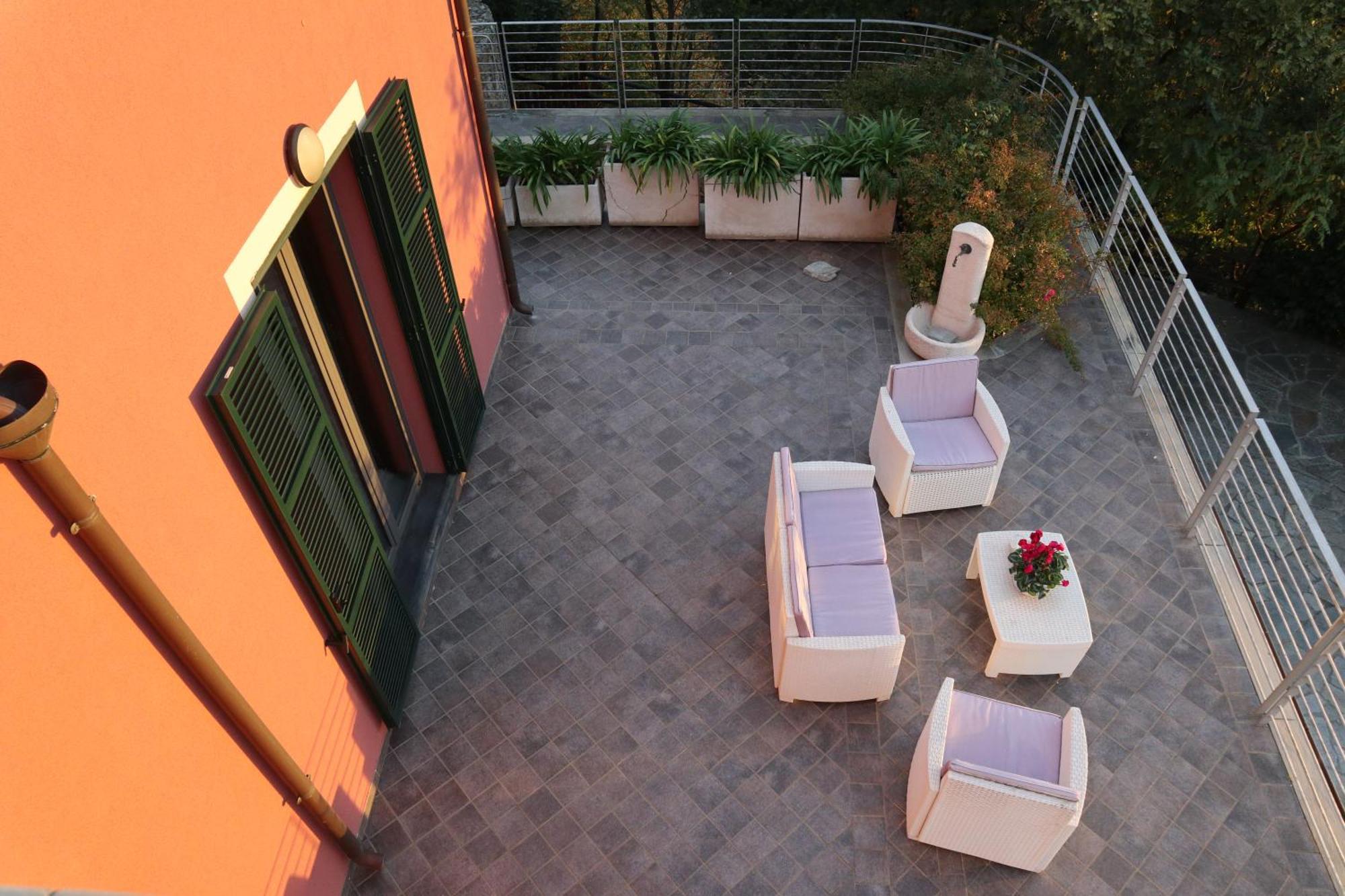 Suite Con Vista Vezzi Portio Екстериор снимка